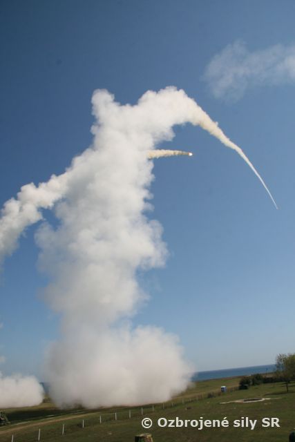 Slovenské premiérové streľby na polygóne Šabla