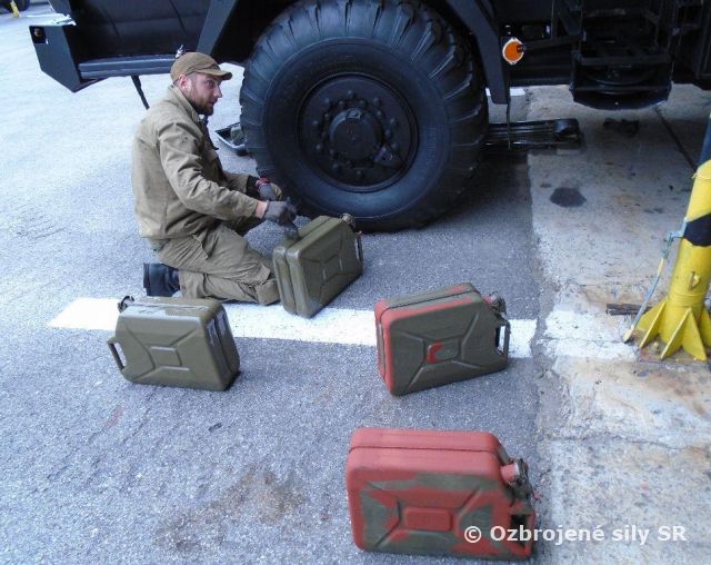 Príprava pozemnej výzbroje, techniky a parkov techniky na zimnú prevádzku 