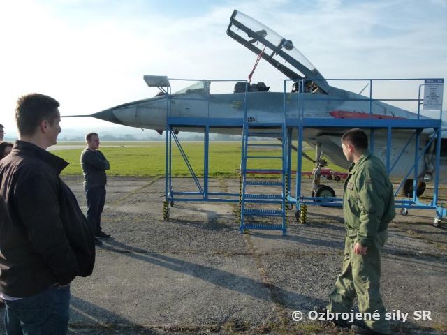 Taktické krídlo privítalo frekventantov z Centra  pre otvorenú politiku