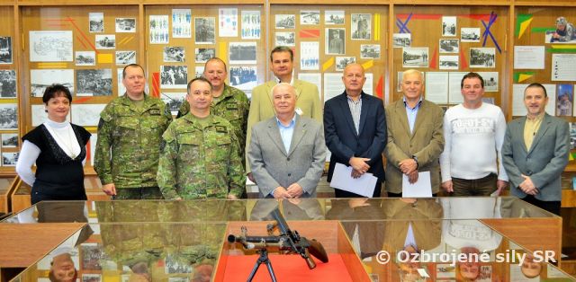 Stretnutie brigádneho generála Kubáňa s členmi klubu jubilanti