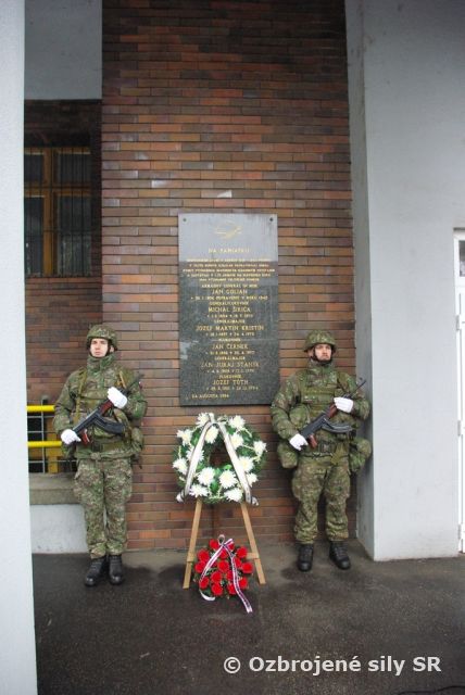 Uctenie si výročia narodenia generála Goliana na veliteľstve pozemných síl