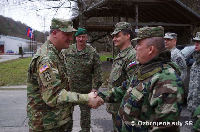 Spoločný výcvik slovenských a amerických chemických špecialistov vo VTC Zemianske Kostoľany
