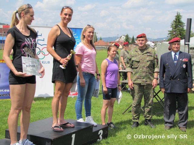Skvelý úspech vojačky Veliteľstva posádky Bratislava, príslušníčky Čestnej stráže ozbrojených síl SR