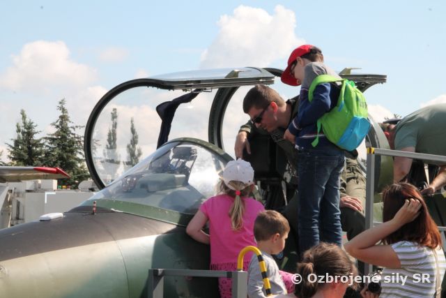 Deň detí s ozbrojenými zložkami a Finančnou správou na Sliači