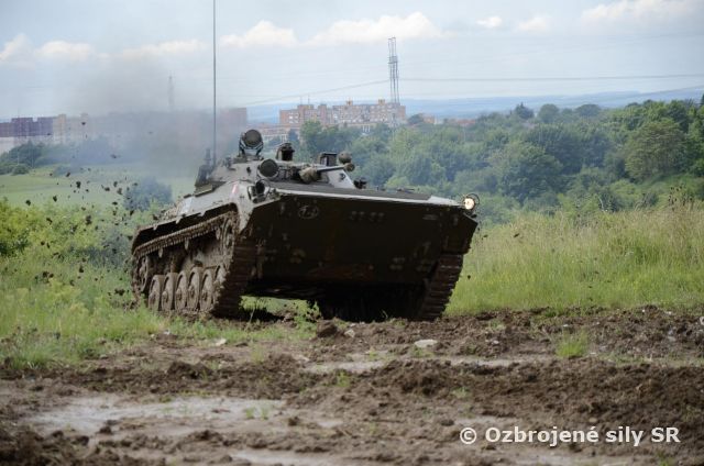 Výcvik vodičov vo vedení pásovej techniky