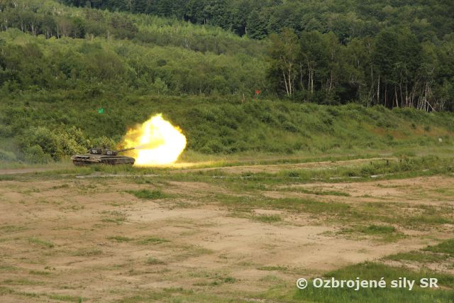 Tanky zasiahli svoj cieľ