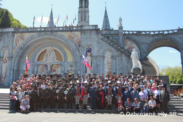 ČS PSR súčasťou 58. medzinárodnej vojenskej púte do Lúrd