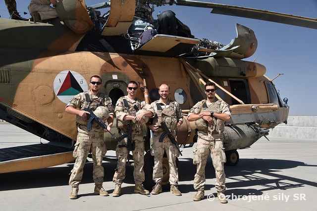 Striedanie personálu a odovzdanie operačnej úlohy AAT