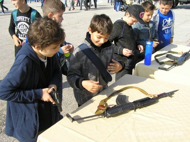 Deň otvorených dverí v prápore logistiky