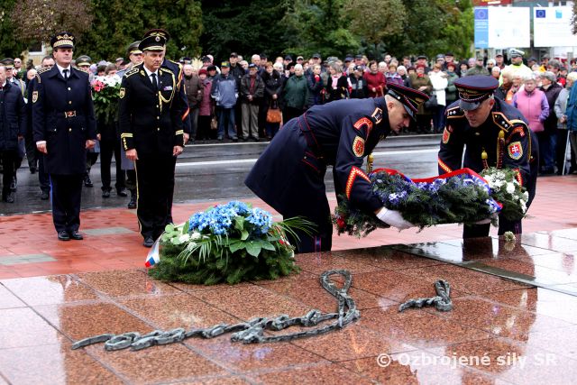 Pripomenuli sme si Deň hrdinov Karpatsko-duklianskej operácie 