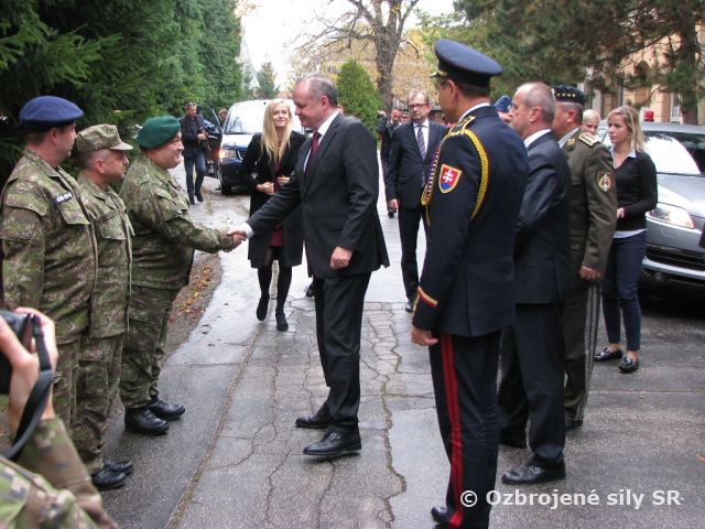 Hlavný veliteľ ozbrojených síl v posádke Trenčín