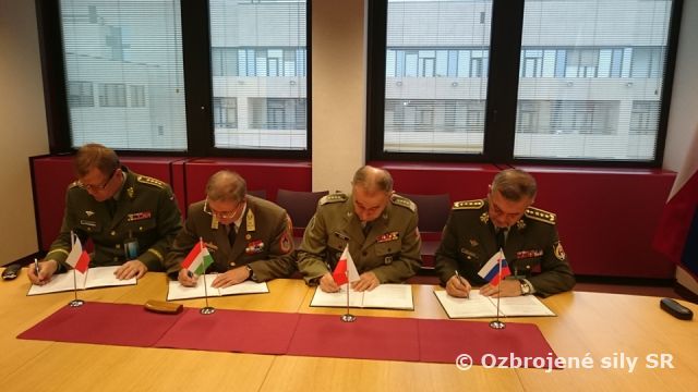 Náčelník generálneho štábu generál M. Maxim na rokovaní Vojenského výboru EÚ v Bruseli