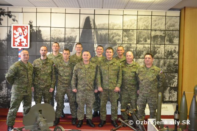 Slávnostné vyradenie absolventov Ďalšieho odborného výcviku OR-6