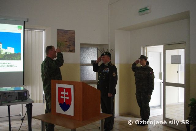 Predstavenie prpvPS novému veliteľovi PS