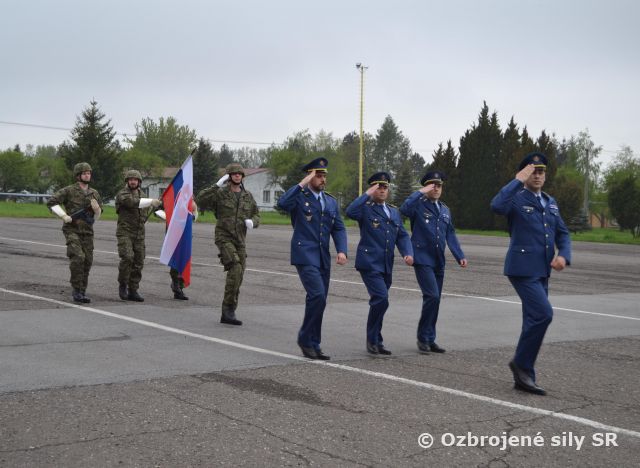 Slávnostný nástup pri príležitosti Dňa víťazstva nad fašizmom