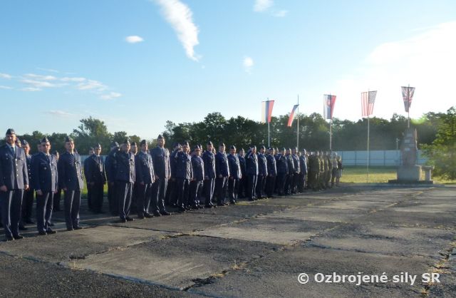 Príslušníci Taktického krídla Sliač si pripomenuli Deň slovenského vojenského letectva
