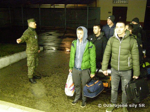 Začatie základného vojenského výcviku v Martine