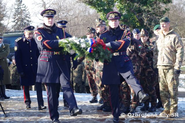 Pietna spomienka na obete leteckej havárie lietadla AN-24