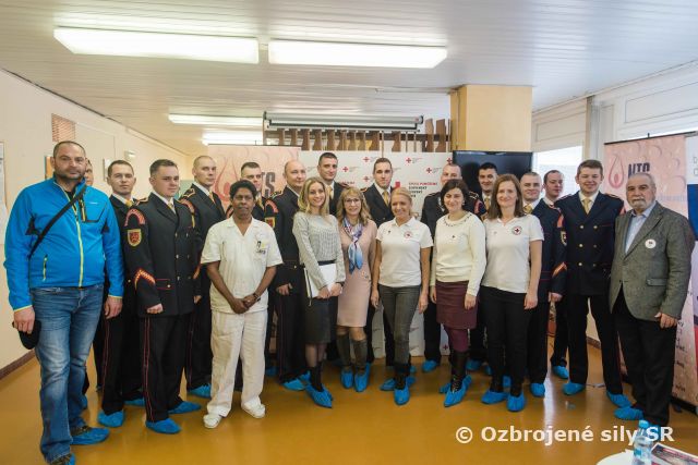 Príslušníci ČS PSR ,,o kvapku lepší“