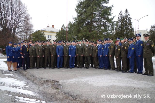 Poddôstojníci zohrávajú nezastupiteľnú úlohu v živote ozbrojených síl