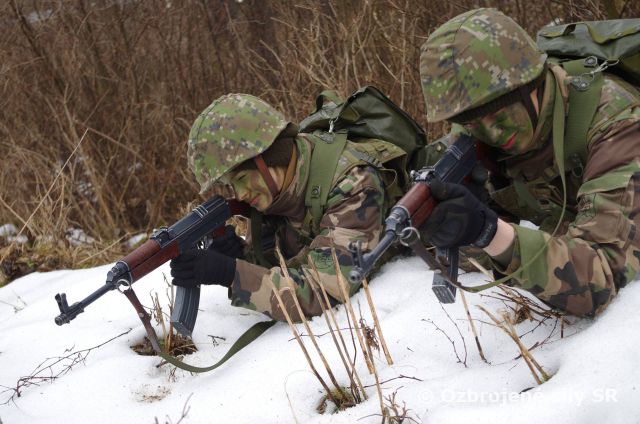Odborná príprava nových vojakov v Sučanoch
