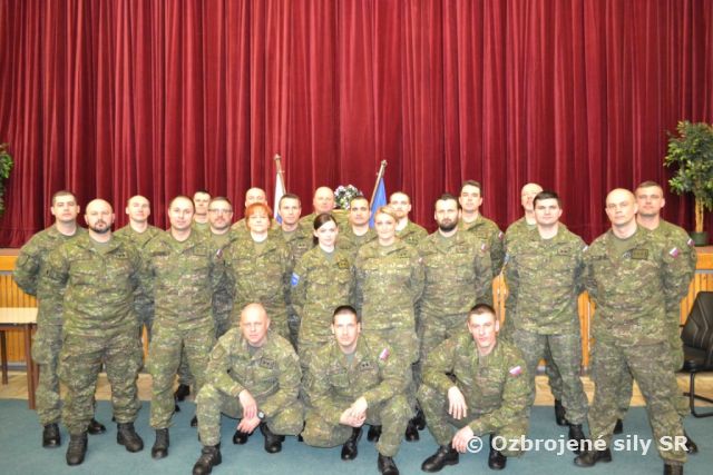 Slávnostné vyradenie absolventov Štábneho poddôstojníckeho kurzu