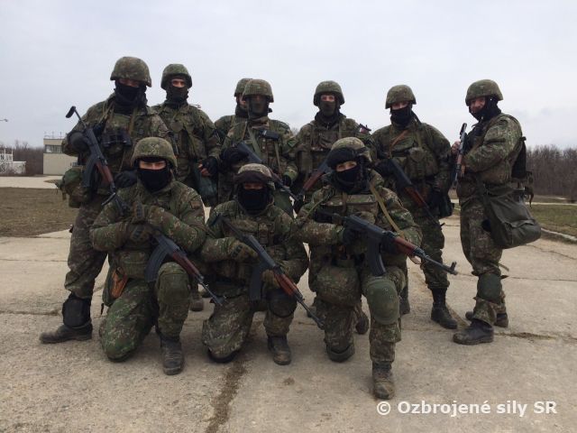 „Igláci“ majú základné bojové zručnosti v malíčku