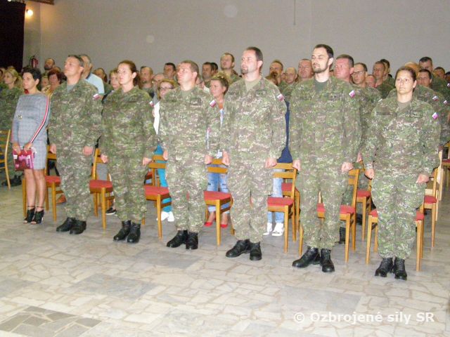 Slávnostný nástup Základne výcviku a mobilizačného doplňovania pri príležitosti 73. výročia víťazstva nad fašizmom      