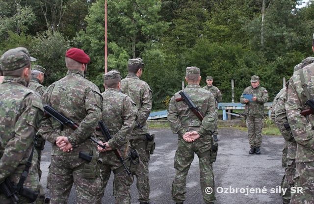 Vojaci prešovskej brigády si pripomenuli 128. výročie narodenia armádneho generála Rudolfa Viesta