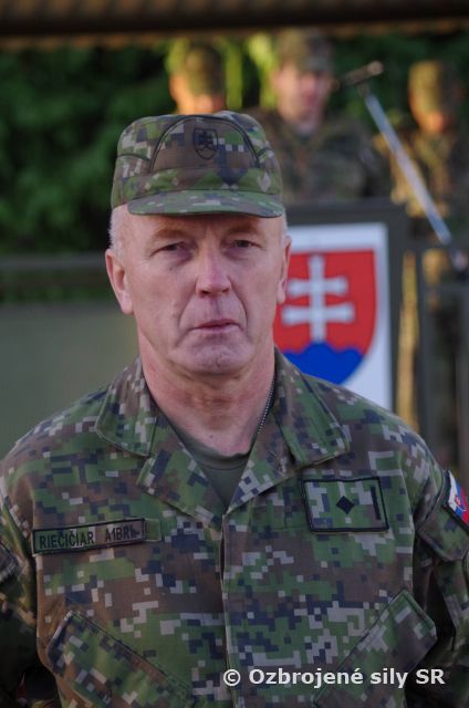 V Trenčíne sa lúčil najstarší slobodník OS SR