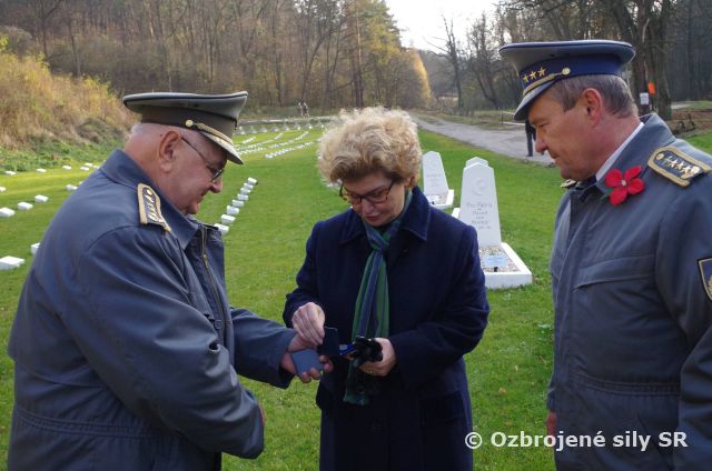 Slávnostné otvorenie vojenského cintorína v Trenčíne - Kubre