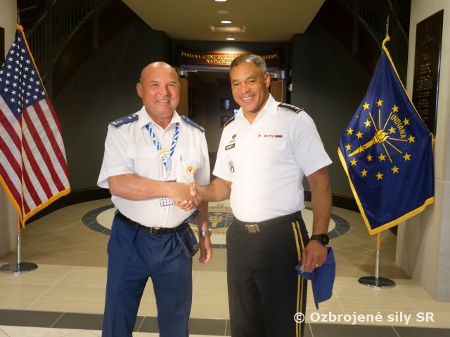 Hlavný poddôstojník na pracovnej návšteve v USA