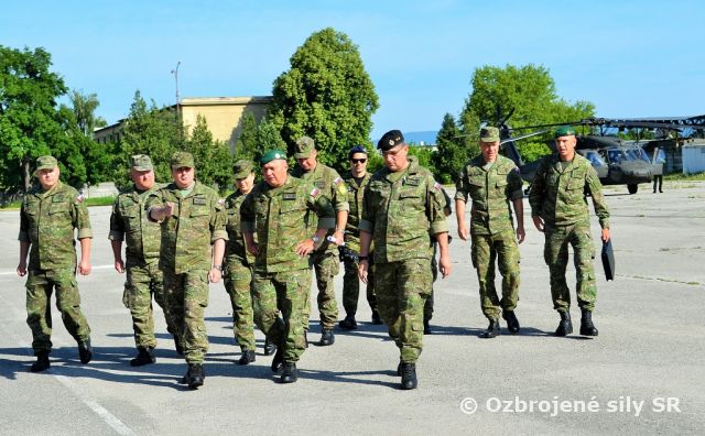 Výjazdové rokovanie generála Daniela Zmeka v posádke Topoľčany