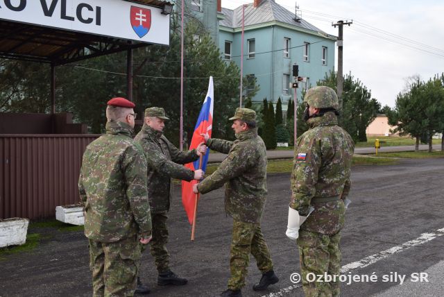 Slávnostný akt prepodriadenia 23.motorizovaného práporu