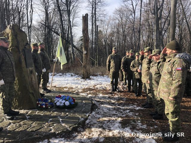 Pochodom úcty na vrch Borsó sme si uctili pamiatku našich kolegov, priateľov