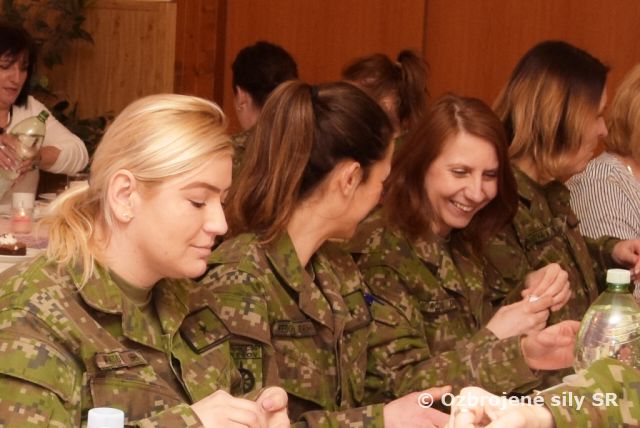 Medzinárodný deň žien v prápore CSS