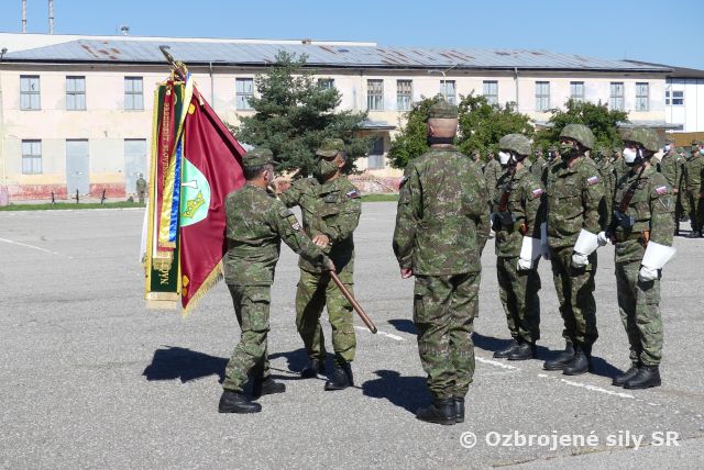 Odovzdanie a prevzatie funkcie veliteľa 22. mechanizovaného práporu