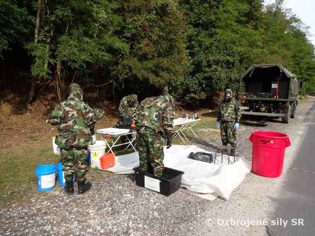 Intenzívny výcvik jednotiek mobilného identifikačného laboratória zavŕšený re-certifikáciou podľa metodiky CREVAL