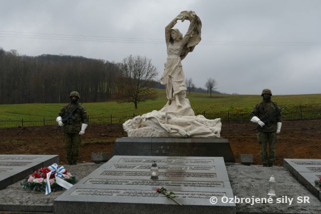 Pripomenuli sme si 76. výročie tragédie v Tokajíku