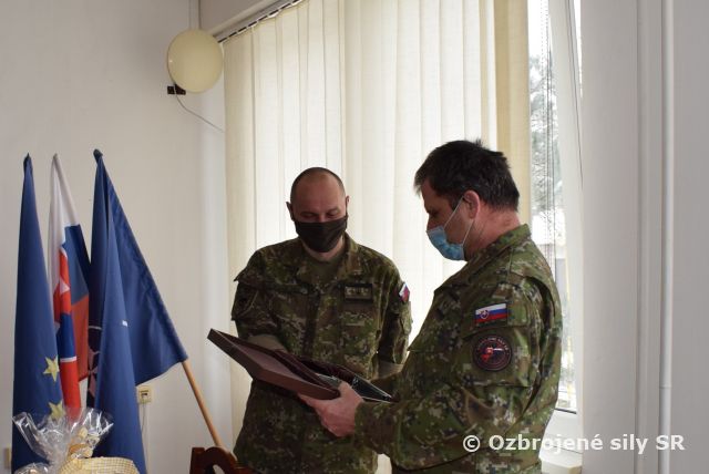 Prvý 23-kový náčelník štábu už len ako záloha