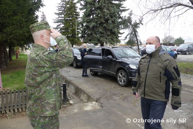 MINISTER OBRANY NAVŠTÍVIL 22. MECHANIZOVANÝ PRÁPOR
