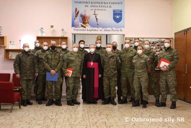 Ordinár OS a OZ SR ocenil pilotov v Kuchyni