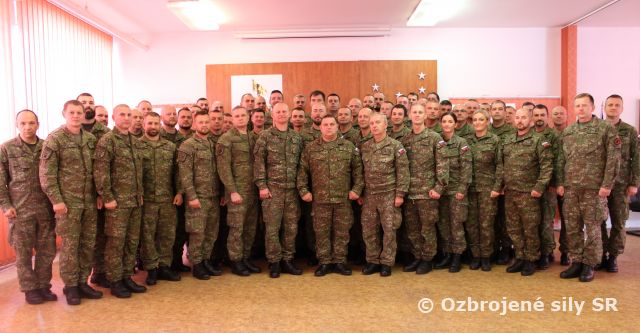 Ukončenie Poddôstojníckych kurzov OR-6 a OR-7 v ZaVaMD Martin