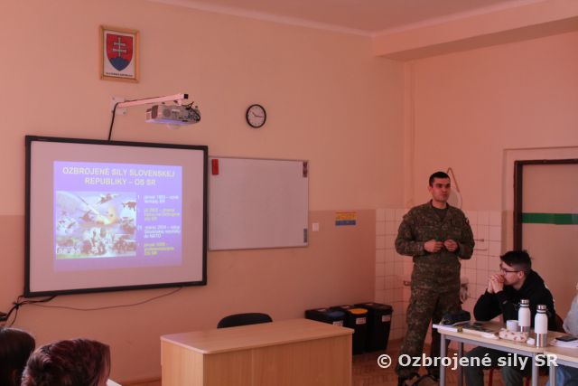 Regrutácia na stredných školách