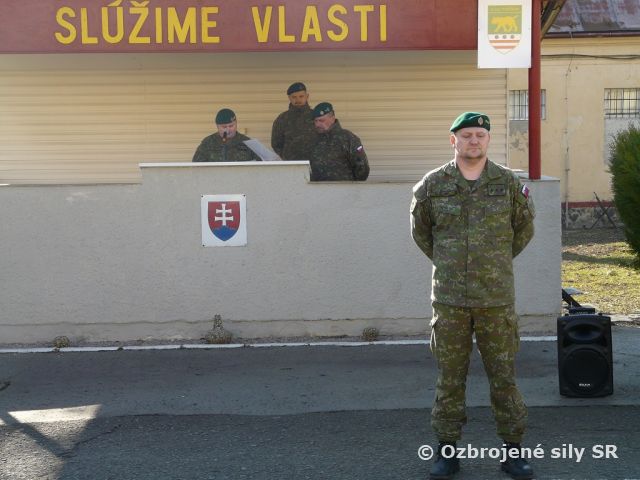Slávnostný nástup pri príležitosti ukončenia štátnej služby