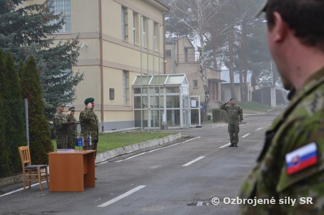 Symbolický akt pasovania do vyšších hodností, rozlúčka s odchádzajúcim príslušníkom 103. roty podpory velenia a udelenie odmeny. 
