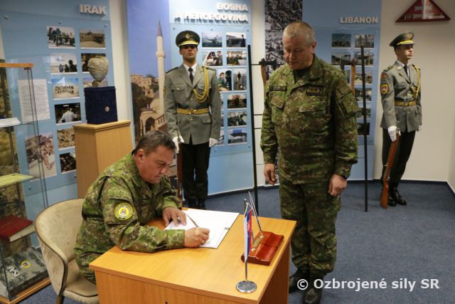 Slávnostný ceremoniál schválenia Plánov prípravy útvarov a zariadení