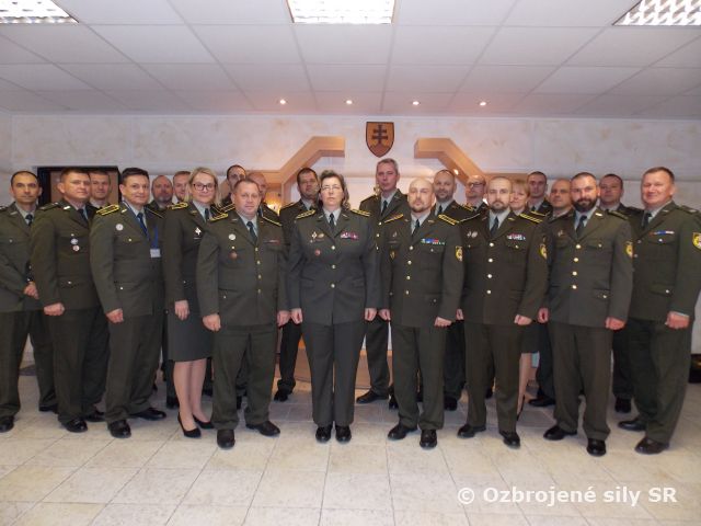 Veliteľské zhromaždenie veliteľky 4. pluku logistiky