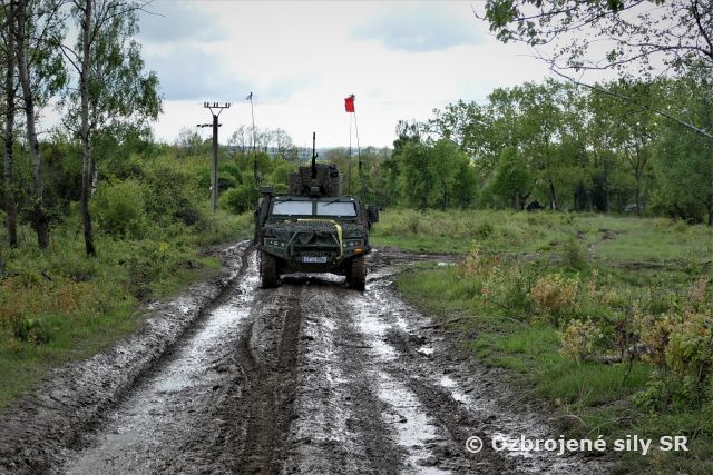 Vrcholí certifikácia štvrtej rotácie Mnohonárodného práporu