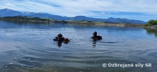 Výcvik potápačov zo Serede